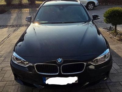 Begagnad BMW 316 Sport Line 116 HK (85 kW) 2015 Svart Kombi