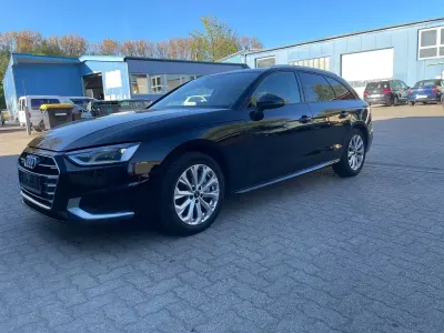 Używany Audi A4 Advanced 204 KM (150 kW) 2023 Czarny Kombi