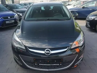 Gebraucht Opel Astra Exklusiv 136 PS (100 kW) 2015 Karbonschw graphitschw midnigh Kombi