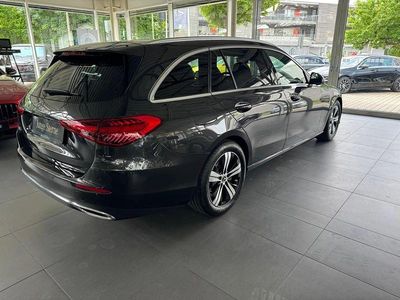 Gebraucht Mercedes C180 169 PS (124 kW) 2023 Grau