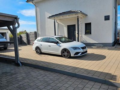 Second-hand Seat Leon CUPRA 290 CP (213 kW) 2019 Alb Break