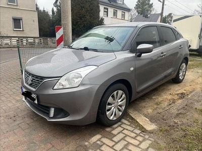 Gebraucht Suzuki Baleno Club 90 PS (66 kW) 2016 Silber Kleinwagen