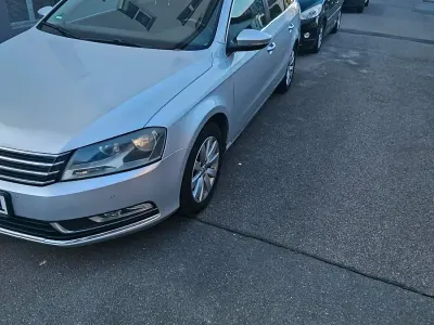 Gebraucht VW Passat 140 PS (102 kW) 2012 Grau Kombi