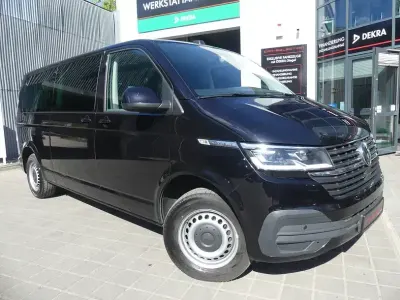 Usata VW Caravelle 150 CV (110 kW) 2022 Nero Furgone