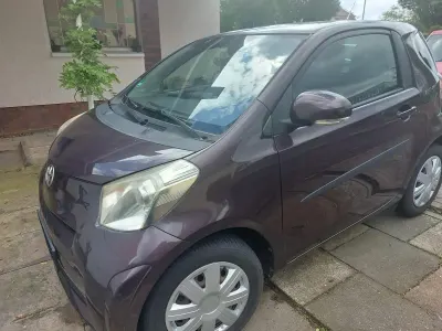 Second-hand Toyota iQ 69 CP (50 kW) 2009 Mov Hatchback