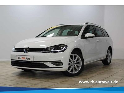 Weiß Gebraucht 2017 VW Golf VII Highline Kombi | 24.990 € (Teuer)