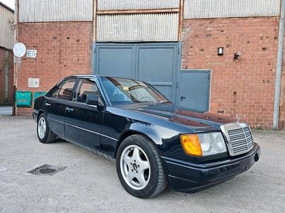 Gebraucht Mercedes E230 136 PS (100 kW) 1988 Limousine