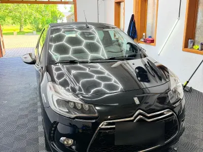 Gebraucht Citroën DS3 So Chic 99 PS (72 kW) 2015 Schwarz Kleinwagen