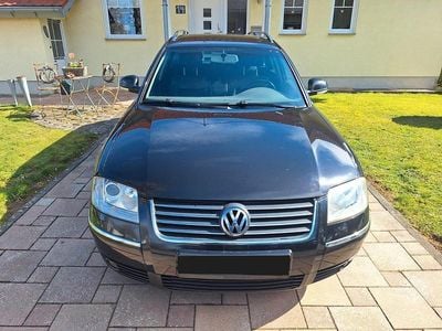 Second-hand VW Passat Highline 180 CP (132 kW) 2004 Negru Break