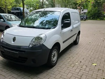 Gebraucht Renault Kangoo Rapid Extra 68 PS (50 kW) 2010 Weiß Van / Kleinbus