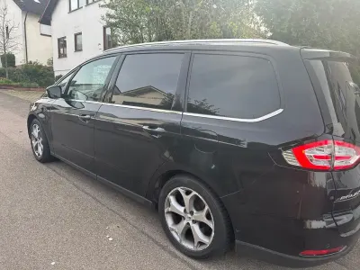 Gebraucht Ford Galaxy Titanium 241 PS (177 kW) 2016 Schwarz Van / Kleinbus