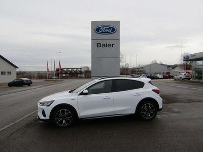 Gebraucht Ford Focus Active X 155 PS (114 kW) 2023 Frostweiß Kleinwagen