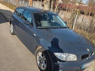 Begagnad BMW 120 Sport Line 150 HK (110 kW) 2005 Halvkombi