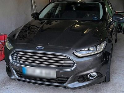 Gebraucht Ford Mondeo Titanium 150 PS (110 kW) 2015 Grau Kombi