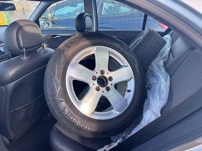 Silber Gebraucht 2003 Mercedes E200 Avantgarde Limousine | 3.999 € (Fairer Preis)