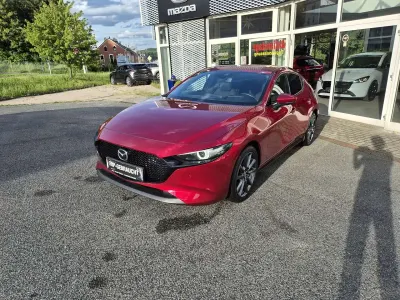 Gebraucht Mazda 3 Selection 122 PS (89 kW) 2021 Soul red crystal m Kleinwagen