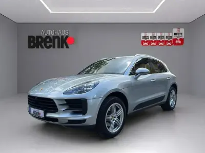 Gebraucht Porsche Macan 245 PS (180 kW) 2020 Dolomitsilbermetallic SUV