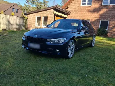 Gebraucht BMW 328 Luxury Line 245 PS (180 kW) 2012 Blau Limousine
