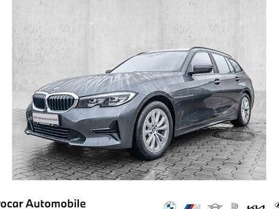 Grau Gebraucht 2021 BMW 318 Advantage Kombi | 23.490 € (Guter Preis)