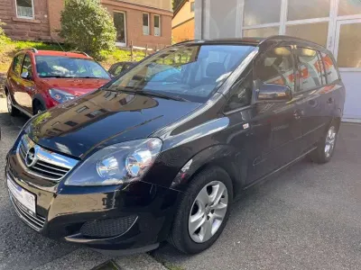 Gebraucht Opel Zafira Family 140 PS (102 kW) 2012 Schwarz Van / Kleinbus