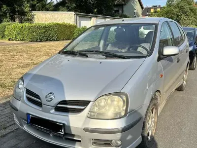 Gebraucht Nissan Almera Tino Acenta+ 116 PS (85 kW) 2005 Grau Van / Kleinbus