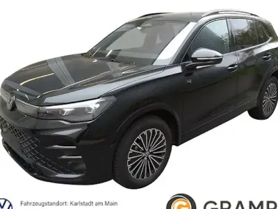 Gebraucht VW Tiguan R-line 265 PS (194 kW) 2025 Schwarz SUV
