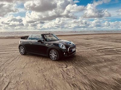 Schwarz Gebraucht 2019 Mini Cooper D Cabriolet Cabrio | 21.900 € (Teuer)