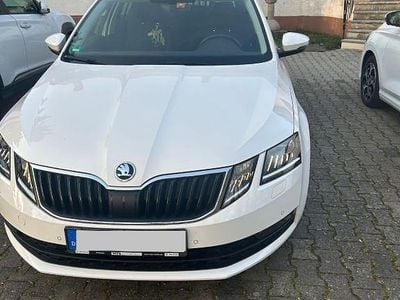 Gebraucht Skoda Octavia Ambition 150 PS (110 kW) 2020 Weiß Kombi