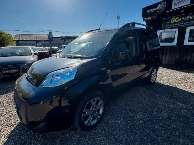 Usata Fiat Qubo Trekking 80 CV (58 kW) 2016 Nero Monovolume