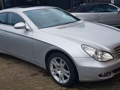 Gebraucht Mercedes CLS500 306 PS (225 kW) 2004 Silber Limousine