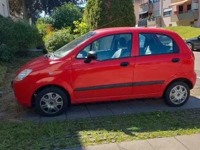 Gebraucht Chevrolet Matiz 52 PS (38 kW) 2010 Rot Kleinwagen