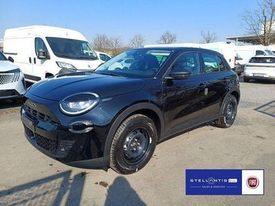 Second-hand Fiat 600 101 CP (74 kW) 2025 Roșu SUV