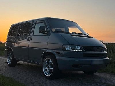 Second-hand VW T4 102 CP (75 kW) 1998 Gri Van