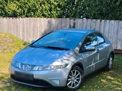 Brugt Honda Civic 140 HK (102 kW) 2008 Sølv Sedan