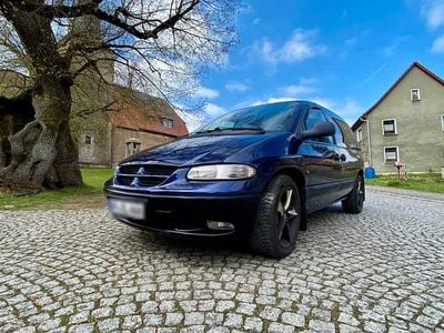 Usata Chrysler Voyager 116 CV (85 kW) 1998 Andere farben Monovolume