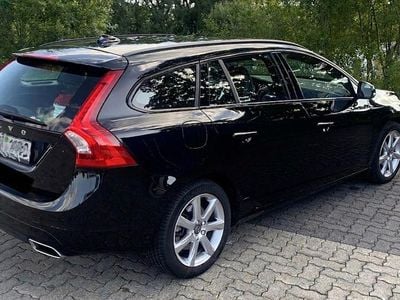 Second-hand Volvo V60 Linje Svart 150 CP (110 kW) 2016 Negru Break
