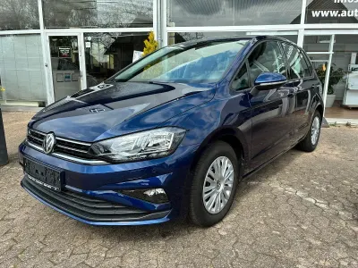 Gebraucht VW Golf VII Trendline 116 PS (85 kW) 2019 Blau Limousine