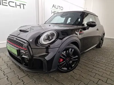 Używany Mini John Cooper Works 231 KM (169 kW) 2022 Czarny Hatchback