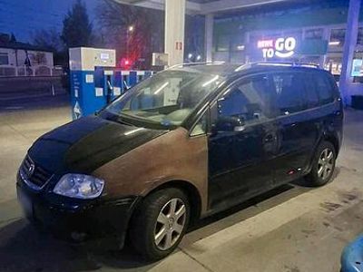 Gebraucht VW Touran 115 PS (84 kW) 2004 Schwarz Van / Kleinbus