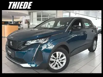 Gebraucht Peugeot 3008 Active 131 PS (96 kW) 2023 Celebes blau metallic SUV
