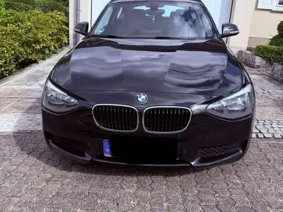 Gebraucht BMW 116 116 PS (85 kW) 2015 Schwarz Kleinwagen