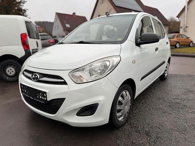 Gebraucht Hyundai i10 69 PS (50 kW) 2013 Weiß Kleinwagen