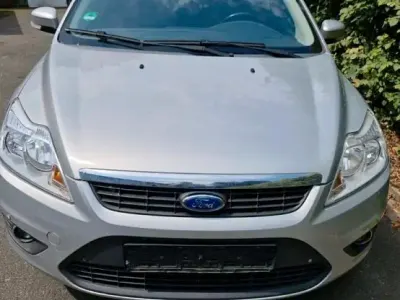 Gebraucht Ford Focus 125 PS (91 kW) 2009 Grau Kombi