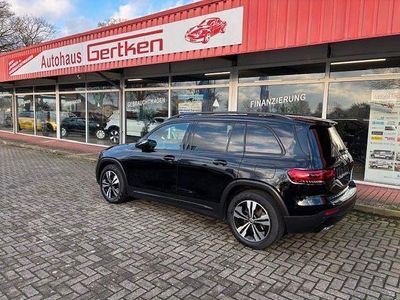 Mercedes GLB220