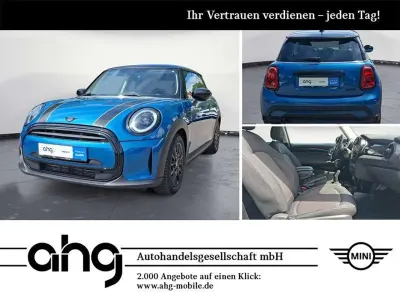 Gebraucht Mini Cooper Classic 136 PS (100 kW) 2023 Blau Kleinwagen
