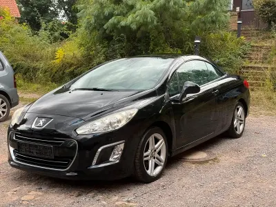 Gebraucht Peugeot 308 CC 112 PS (82 kW) 2012 Schwarz Cabrio