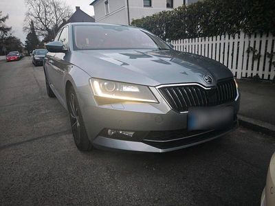Gebraucht Skoda Superb LAURIN & KLEMENT 150 PS (110 kW) 2016 Blau Limousine