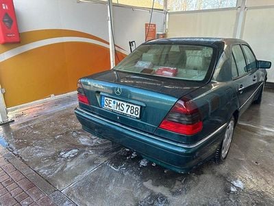Gebraucht Mercedes C200 Elegance 136 PS (100 kW) 1998 Grün Limousine