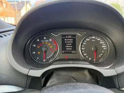 Gebraucht Audi A3 S-Line 180 PS (132 kW) 2012 Grau Kleinwagen