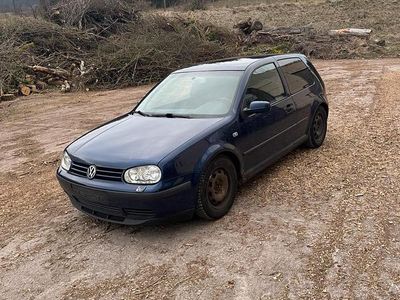 Gebraucht VW Golf IV 101 PS (74 kW) 2002 Blau Kleinwagen